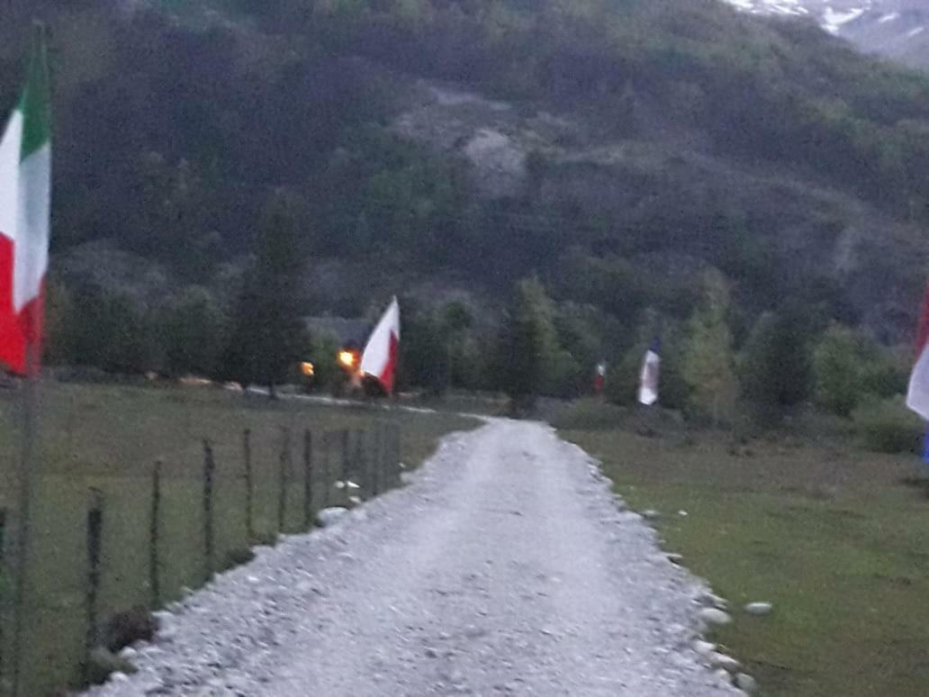 Отель Valbona Eco Camping Экстерьер фото