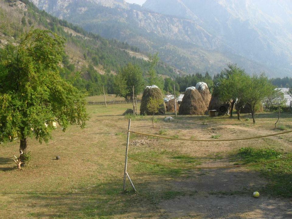 Отель Valbona Eco Camping Экстерьер фото